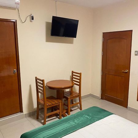 Tariri Hotel Pucallpa Eksteriør billede
