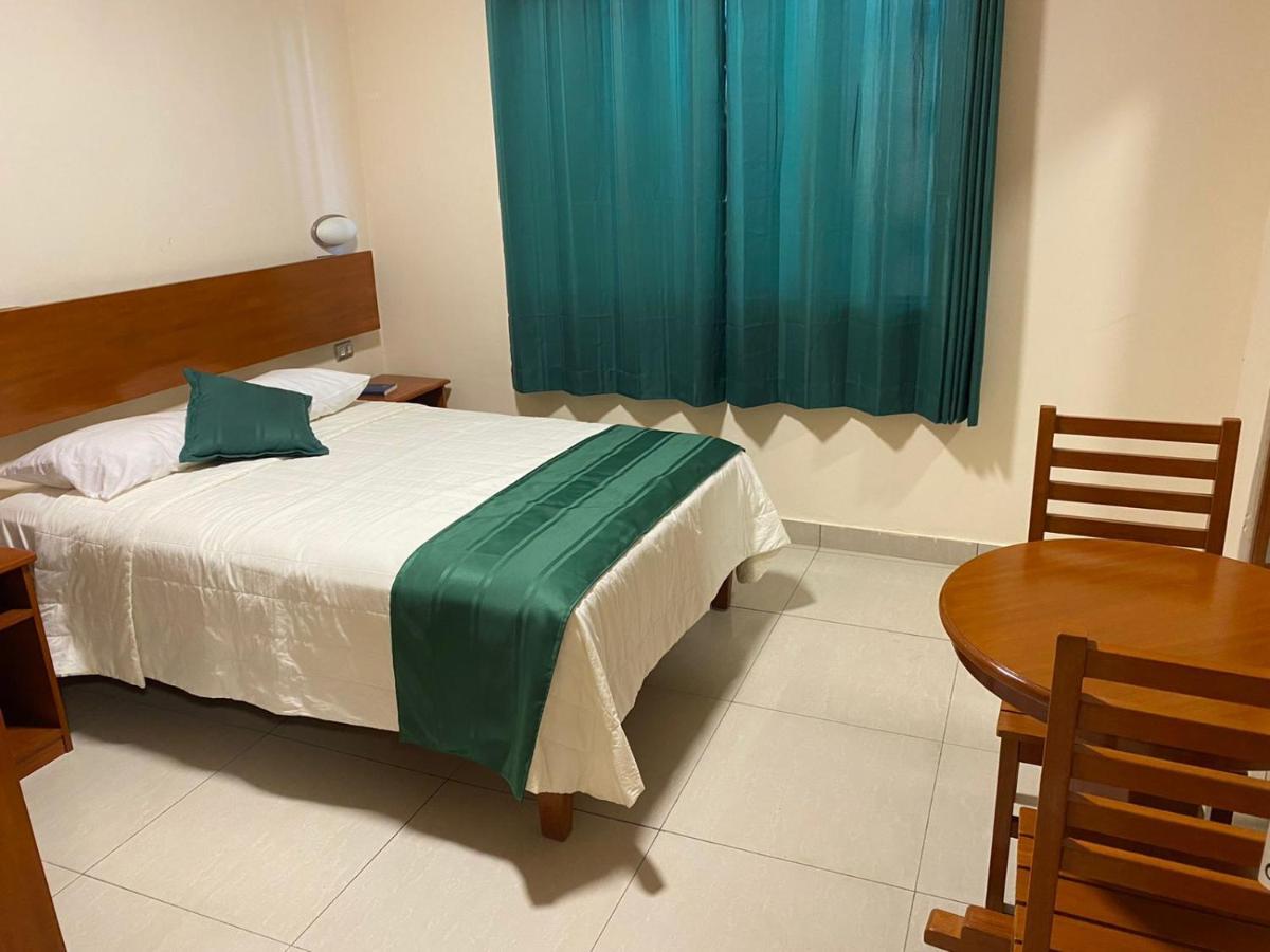Tariri Hotel Pucallpa Eksteriør billede
