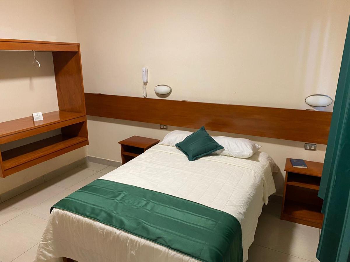 Tariri Hotel Pucallpa Eksteriør billede